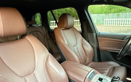 BMW X5, 2021 год, 21 фотография