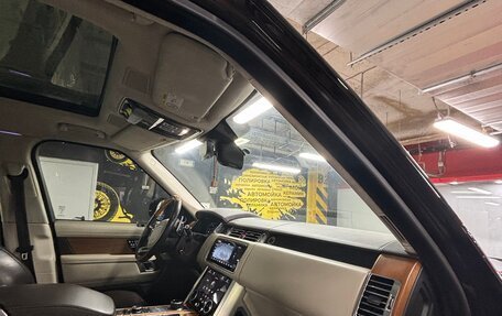 Land Rover Range Rover IV рестайлинг, 2018 год, 6 800 000 рублей, 7 фотография