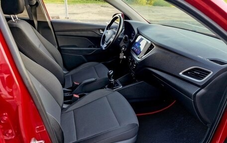 Hyundai Solaris II рестайлинг, 2017 год, 1 245 000 рублей, 33 фотография