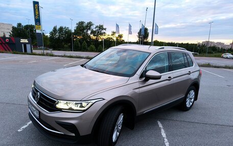 Volkswagen Tiguan II, 2021 год, 2 850 000 рублей, 16 фотография