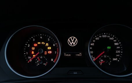 Volkswagen Tiguan II, 2021 год, 2 850 000 рублей, 19 фотография