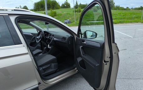 Volkswagen Tiguan II, 2021 год, 2 850 000 рублей, 34 фотография
