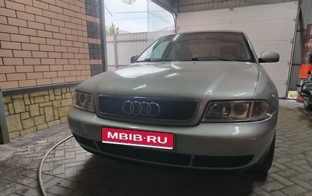 Audi A4, 1998 год, 500 000 рублей, 1 фотография