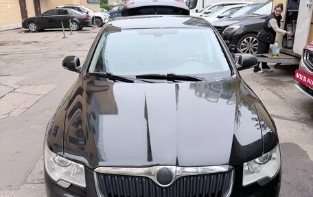 Skoda Superb III рестайлинг, 2012 год, 1 100 000 рублей, 1 фотография