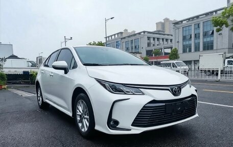 Toyota Corolla, 2023 год, 1 600 000 рублей, 1 фотография