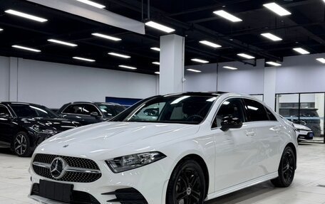 Mercedes-Benz A-Класс, 2022 год, 2 230 555 рублей, 4 фотография
