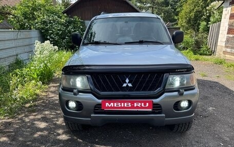 Mitsubishi Pajero Sport II рестайлинг, 2004 год, 700 000 рублей, 3 фотография