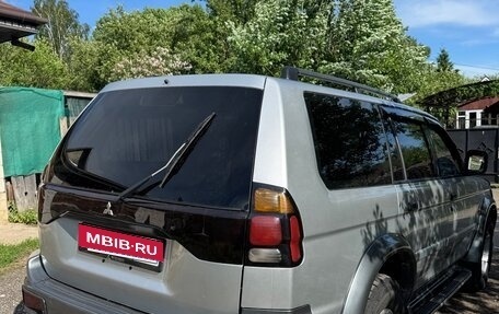 Mitsubishi Pajero Sport II рестайлинг, 2004 год, 700 000 рублей, 10 фотография