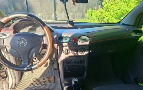 Mercedes-Benz A-Класс, 1999 год, 400 000 рублей, 18 фотография