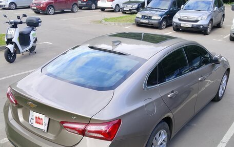 Chevrolet Malibu IX, 2022 год, 1 500 000 рублей, 4 фотография