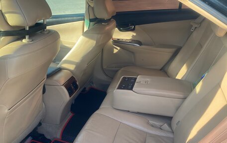 Toyota Camry, 2012 год, 1 600 000 рублей, 8 фотография