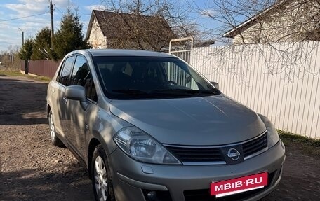 Nissan Tiida, 2008 год, 750 000 рублей, 2 фотография