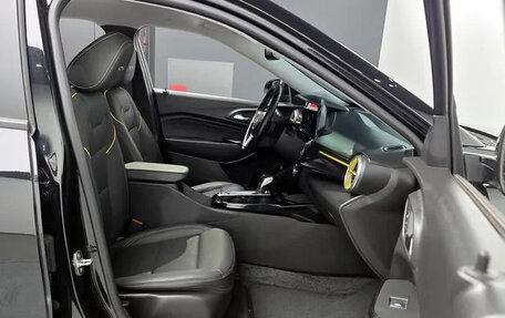 Chevrolet Trax, 2023 год, 2 000 000 рублей, 13 фотография