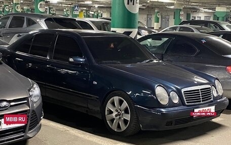 Mercedes-Benz E-Класс, 1997 год, 425 000 рублей, 2 фотография