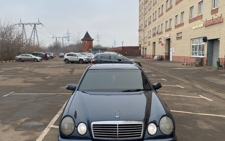 Mercedes-Benz E-Класс, 1997 год, 425 000 рублей, 4 фотография