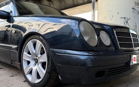 Mercedes-Benz E-Класс, 1997 год, 425 000 рублей, 16 фотография