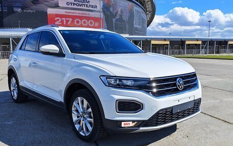 Volkswagen T-Roc I, 2022 год, 1 890 555 рублей, 6 фотография