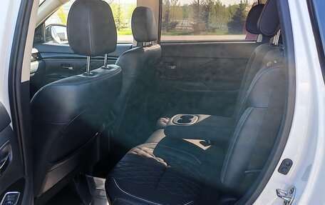 Mitsubishi Outlander III рестайлинг 3, 2022 год, 2 220 555 рублей, 16 фотография