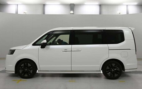 Honda Stepwgn, 2023 год, 2 100 000 рублей, 7 фотография