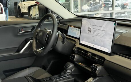 Toyota RAV4, 2026 год, 4 150 000 рублей, 15 фотография