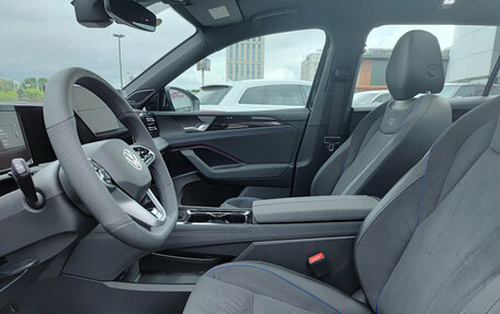 Volkswagen Tiguan, 2026 год, 4 800 000 рублей, 16 фотография