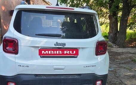 Jeep Renegade I рестайлинг, 2020 год, 2 600 000 рублей, 3 фотография