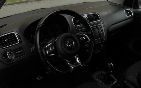 Volkswagen Polo VI (EU Market), 2018 год, 1 200 000 рублей, 10 фотография