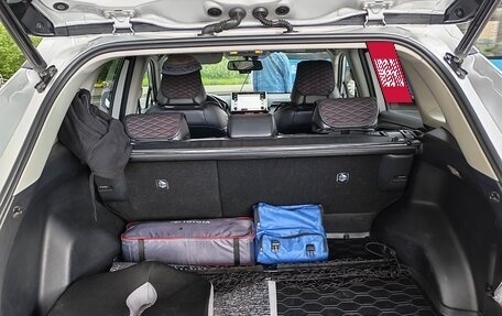 Toyota RAV4, 2021 год, 3 800 000 рублей, 16 фотография