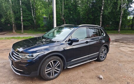 Volkswagen Tiguan II, 2021 год, 3 950 000 рублей, 2 фотография