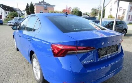 Skoda Octavia IV, 2022 год, 2 342 000 рублей, 2 фотография