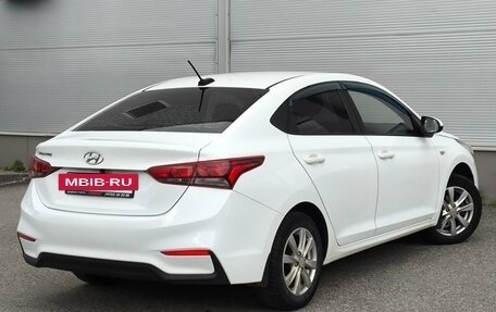 Hyundai Solaris II рестайлинг, 2017 год, 897 000 рублей, 2 фотография