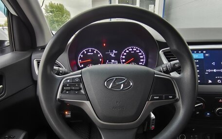 Hyundai Solaris II рестайлинг, 2017 год, 897 000 рублей, 11 фотография