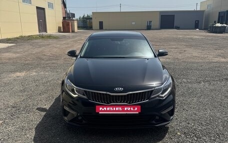 KIA K5 II, 2018 год, 1 755 000 рублей, 2 фотография