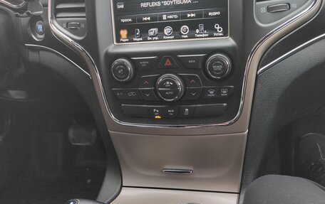 Jeep Grand Cherokee, 2013 год, 2 500 000 рублей, 11 фотография