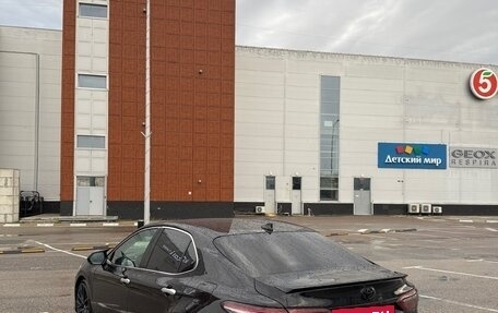 Toyota Camry, 2018 год, 2 850 000 рублей, 5 фотография