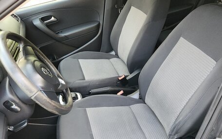 Volkswagen Polo VI (EU Market), 2011 год, 690 000 рублей, 17 фотография