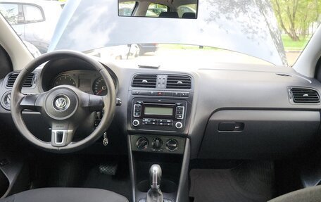 Volkswagen Polo VI (EU Market), 2011 год, 690 000 рублей, 20 фотография