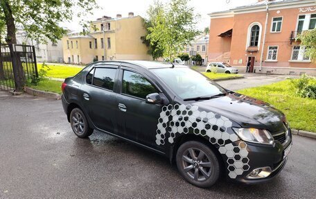 Renault Logan II, 2015 год, 649 000 рублей, 2 фотография