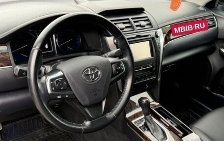 Toyota Camry, 2017 год, 1 850 000 рублей, 5 фотография