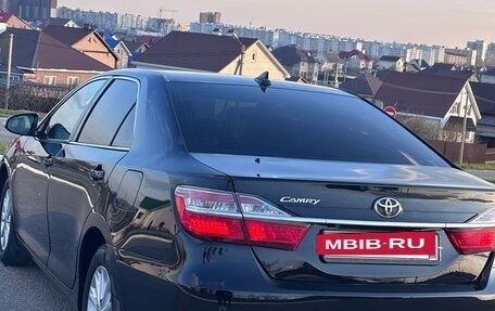 Toyota Camry, 2017 год, 1 850 000 рублей, 3 фотография