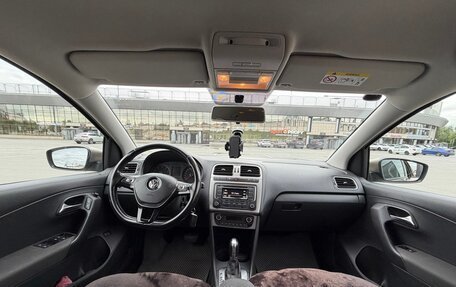 Volkswagen Polo VI (EU Market), 2017 год, 1 600 000 рублей, 6 фотография