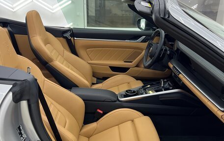 Porsche 911, 2023 год, 28 500 000 рублей, 24 фотография