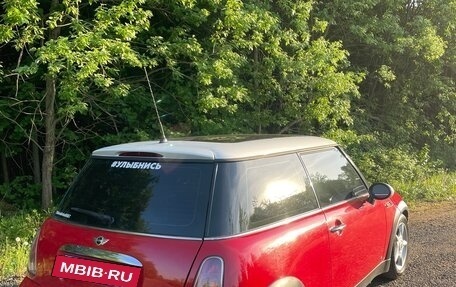 MINI Hatch, 2004 год, 550 000 рублей, 3 фотография