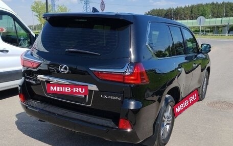 Lexus LX III, 2018 год, 8 300 000 рублей, 3 фотография