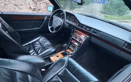 Mercedes-Benz W124, 1993 год, 330 000 рублей, 8 фотография