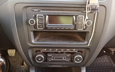 Volkswagen Jetta VI, 2012 год, 1 000 000 рублей, 1 фотография