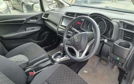 Honda Fit III, 2014 год, 910 000 рублей, 7 фотография