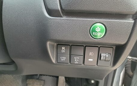 Honda Fit III, 2014 год, 910 000 рублей, 16 фотография