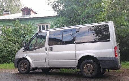 Ford Tourneo Connect I, 2008 год, 800 000 рублей, 4 фотография