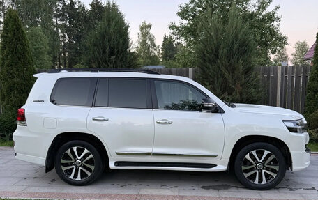 Toyota Land Cruiser 200, 2018 год, 7 400 000 рублей, 8 фотография